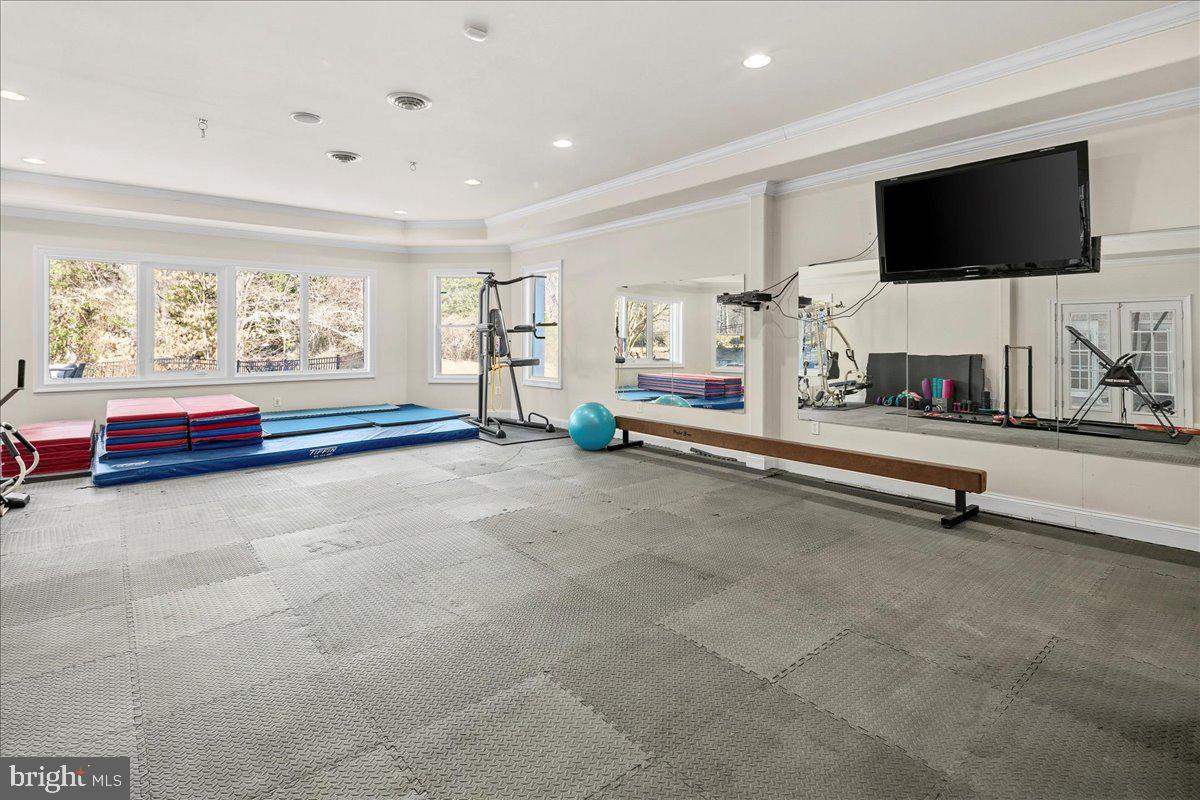 CLIFTON - Residential