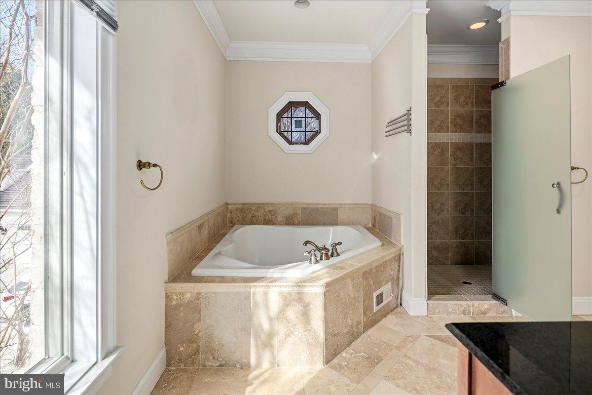 CLIFTON - Residential