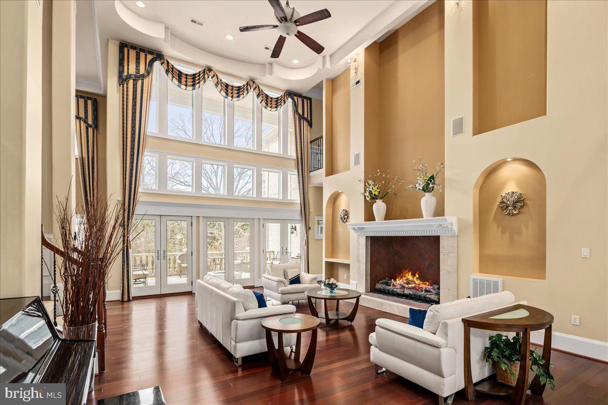 CLIFTON - Residential