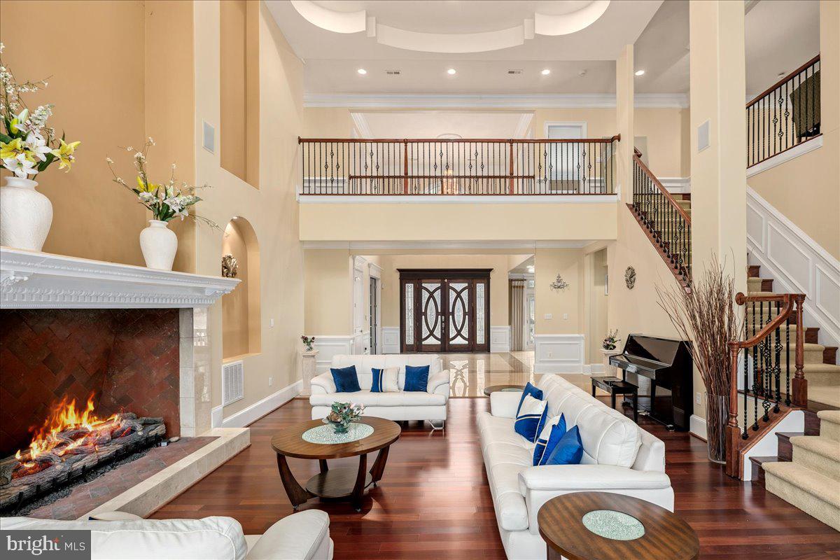 CLIFTON - Residential