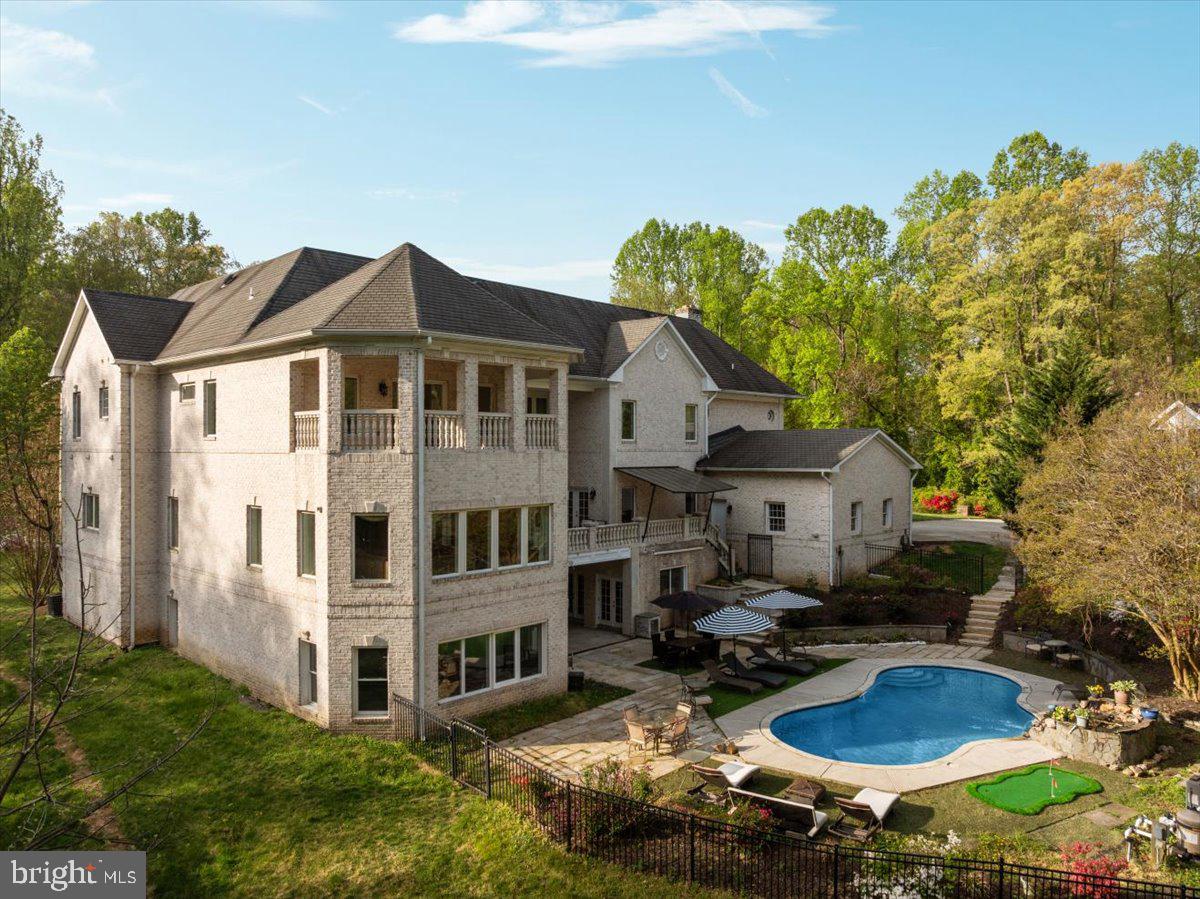 CLIFTON - Residential