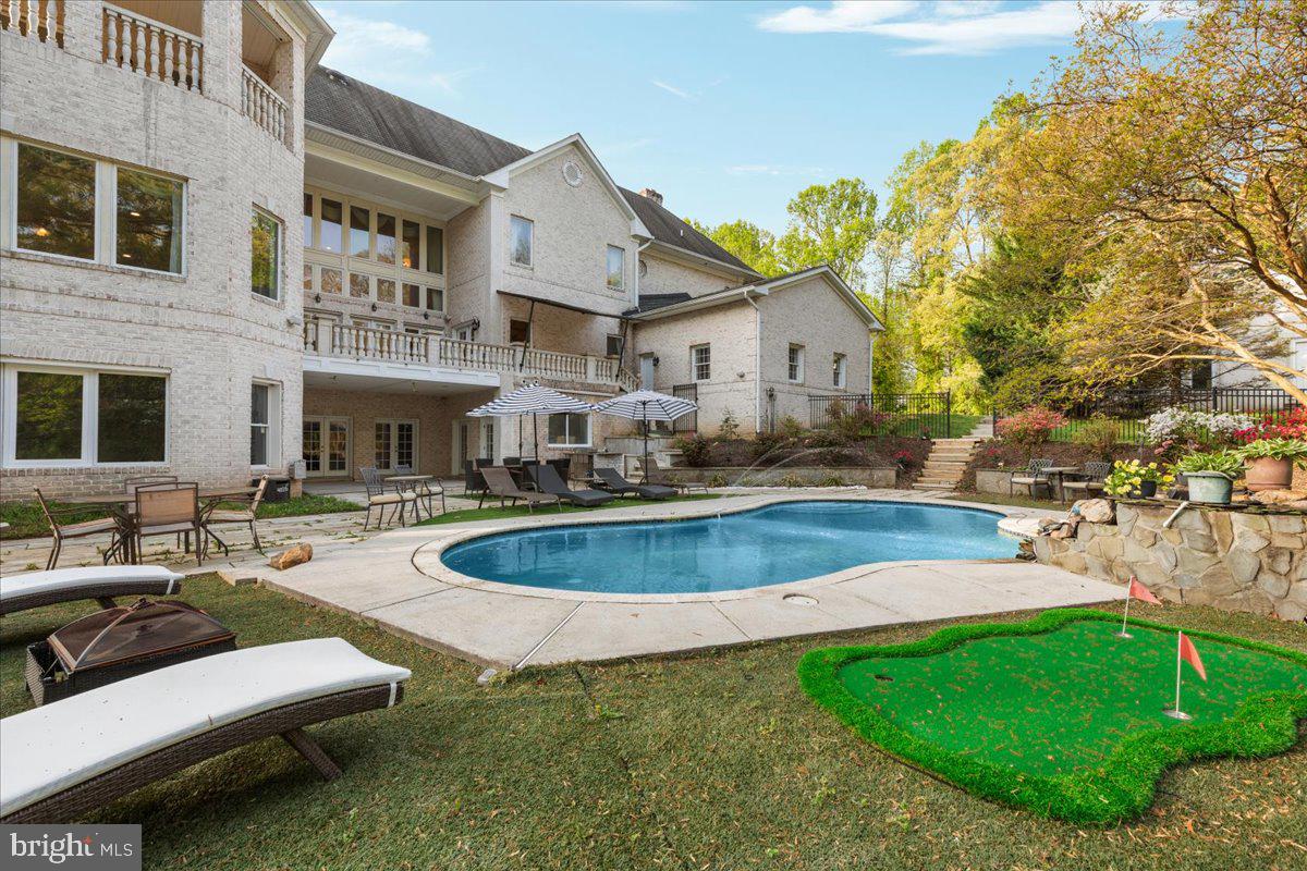 CLIFTON - Residential