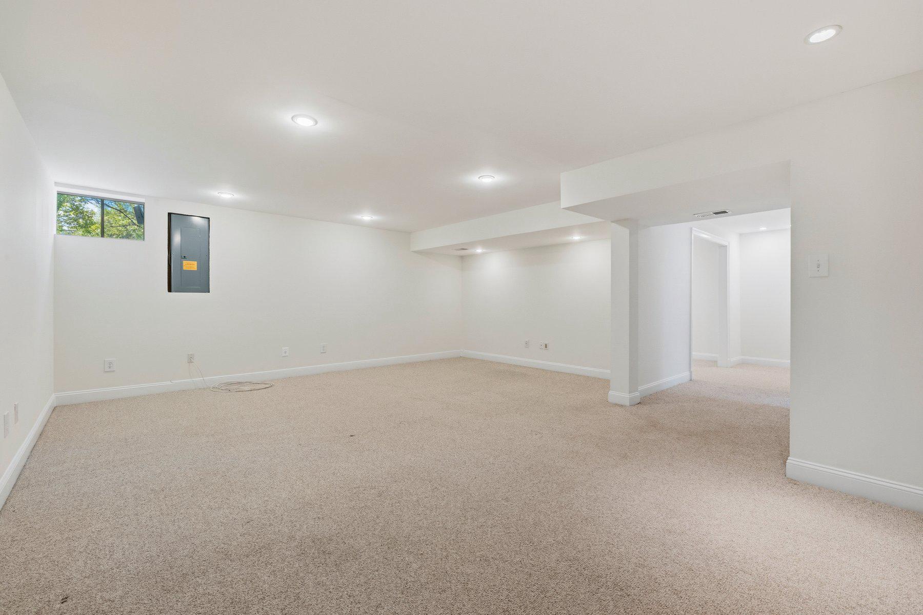 THE MEADOWS - Residential