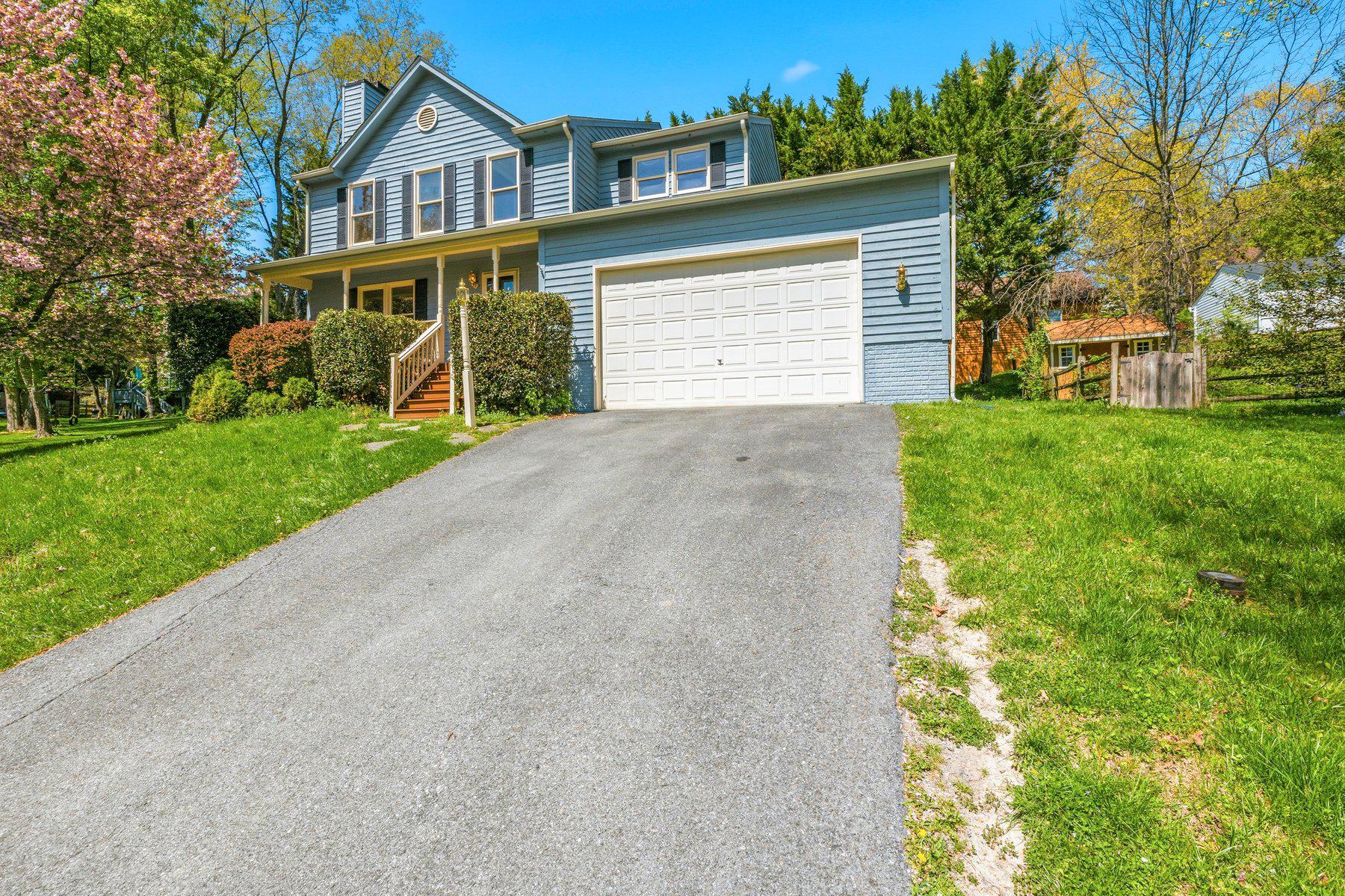 THE MEADOWS - Residential