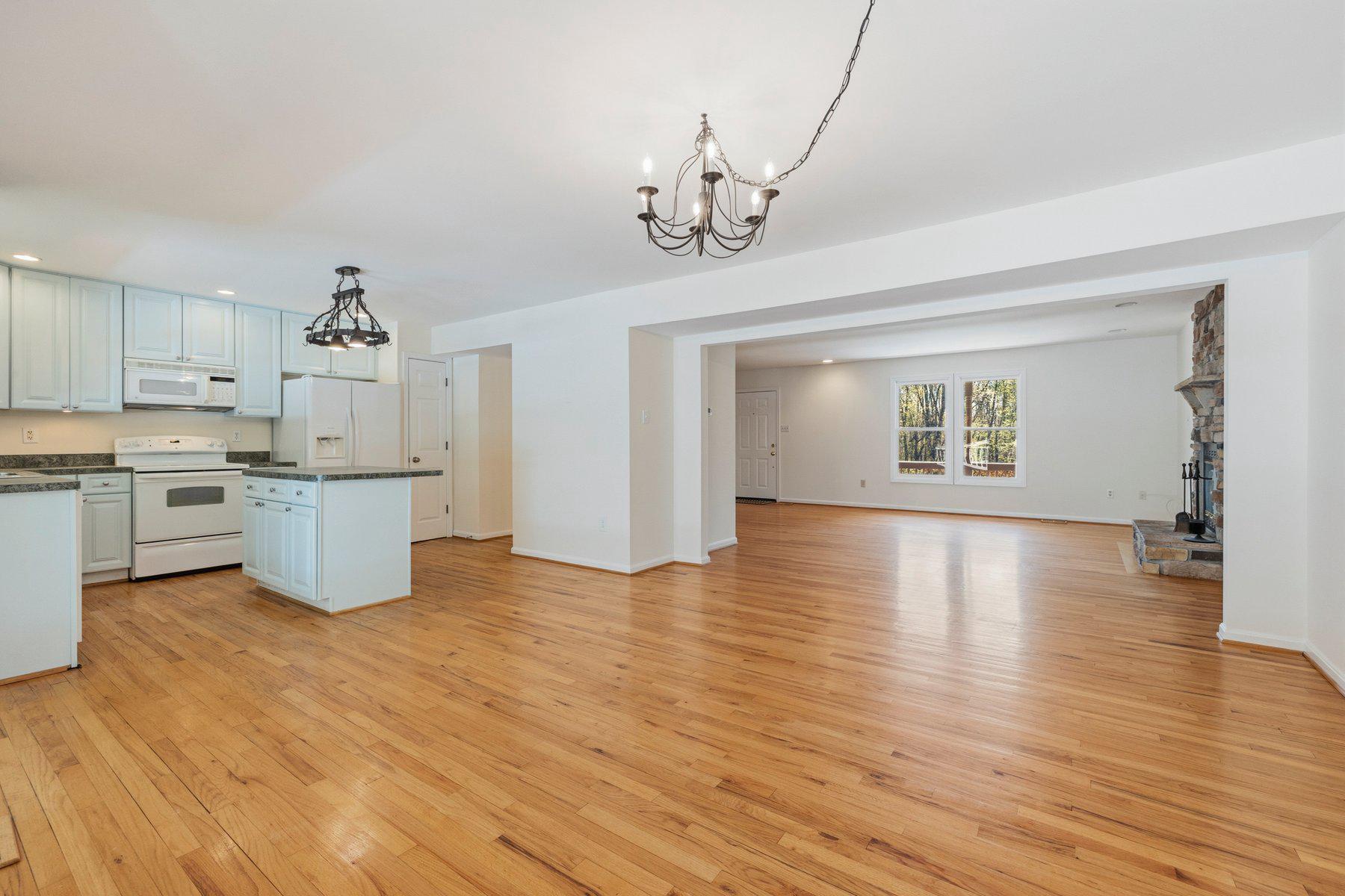 THE MEADOWS - Residential