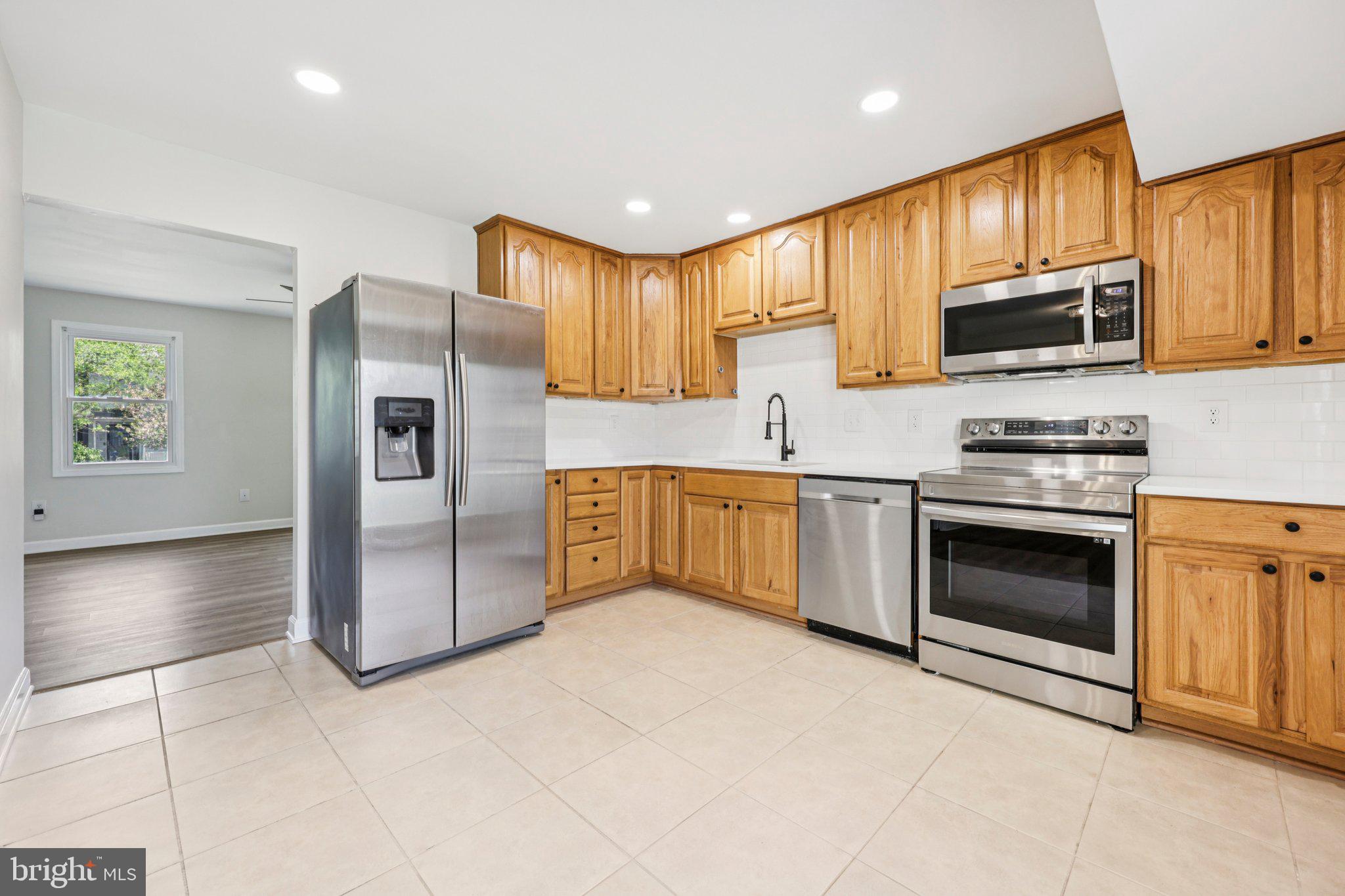 BREEZEWOOD FOREST EAST - Residential