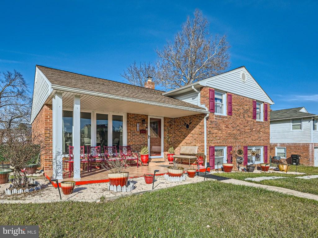 LYNNE ACRES - Residential