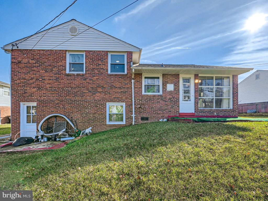 LYNNE ACRES - Residential