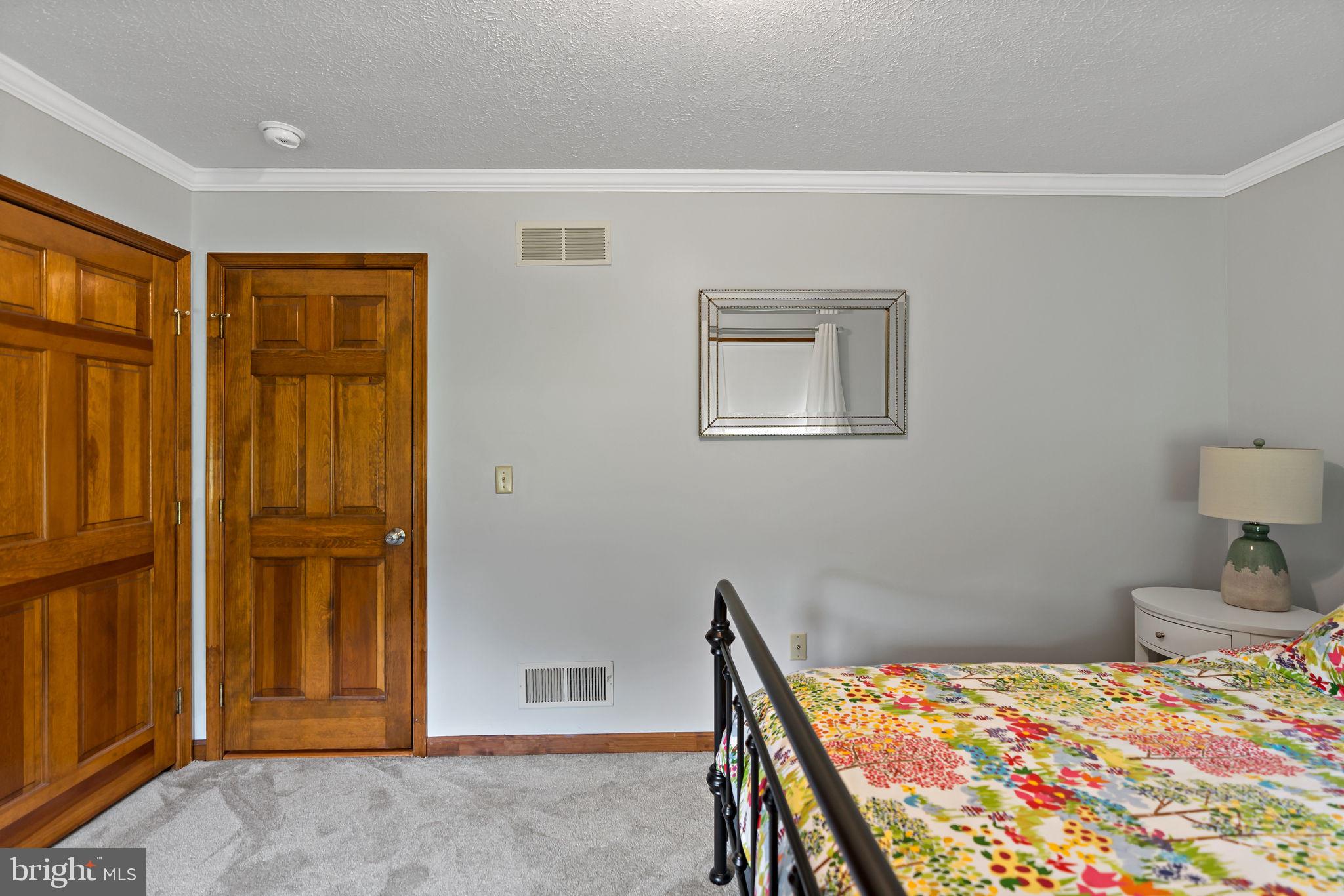 SHEPHERD WEST - Residential