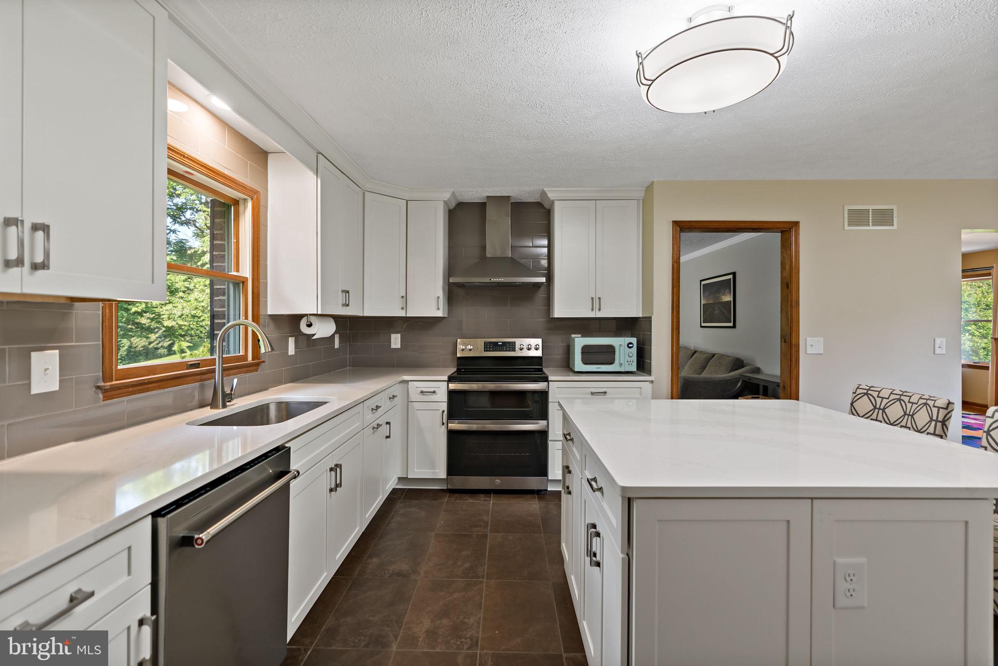 SHEPHERD WEST - Residential