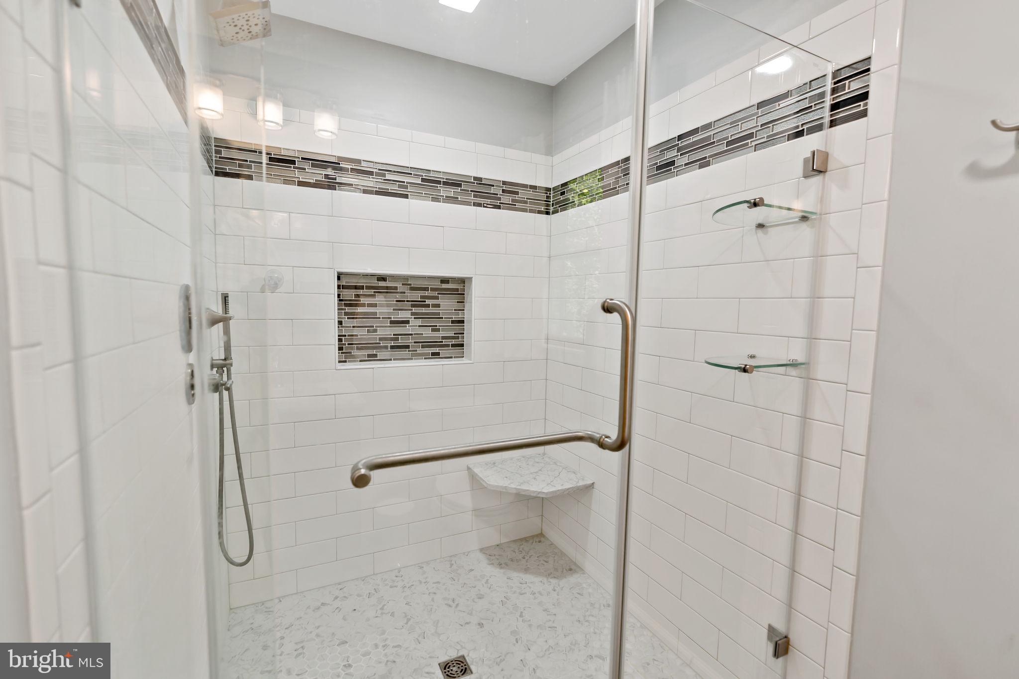 SHEPHERD WEST - Residential