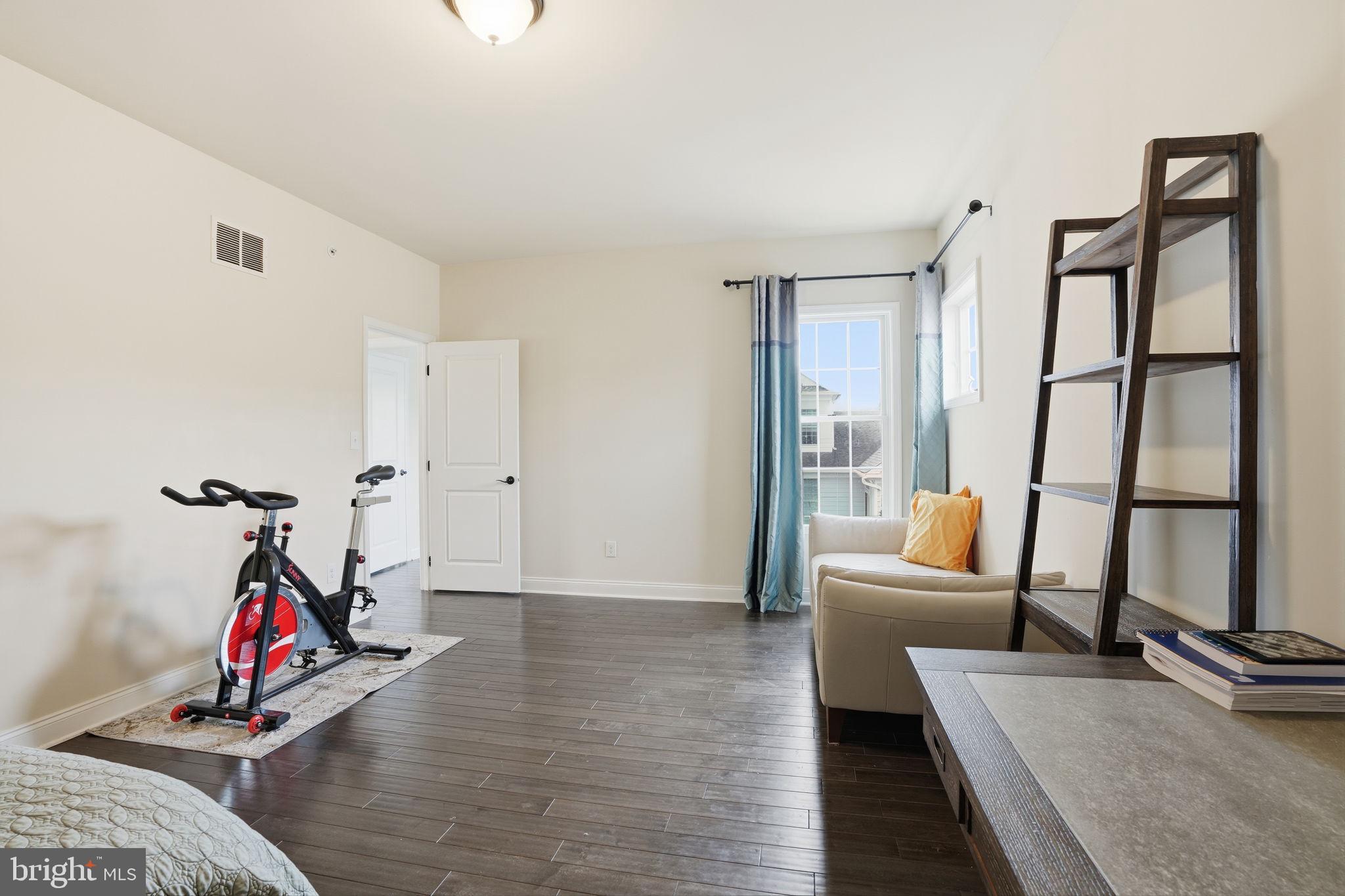 LISETER - Residential