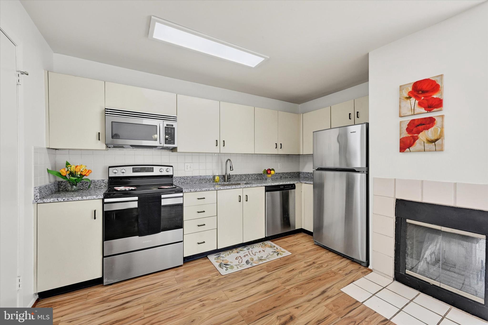 JONES VALLEY - Residential