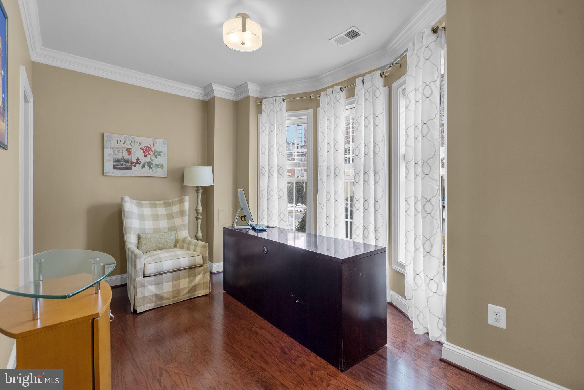 POTOMAC OVERLOOK CONDO - Residential