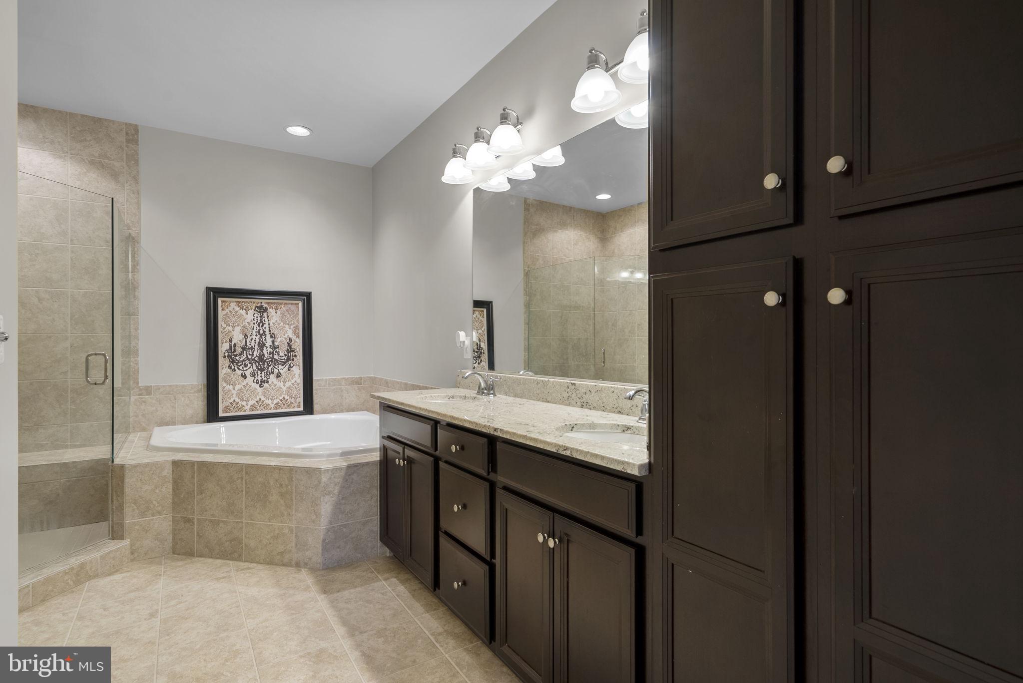 POTOMAC OVERLOOK CONDO - Residential