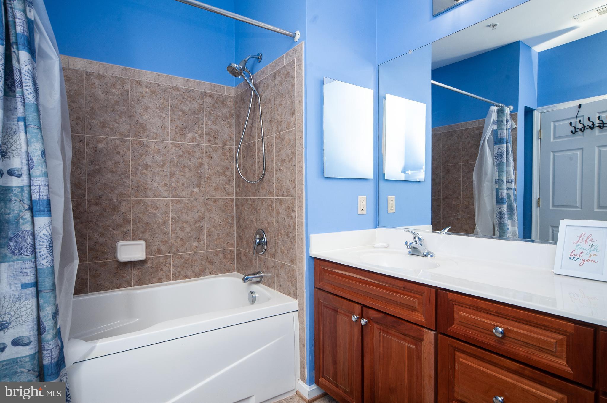 HOPEWELL POINTE - Residential