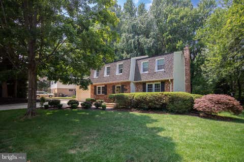 Photo of 4836 Gainsborough Drive, FAIRFAX, VA 22032 (MLS # VAFX2331074)