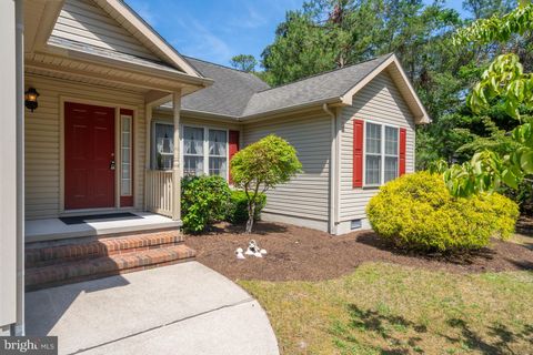 Homes For Sale - 23590 Holly Circle<br/> LEWES, DE 19958