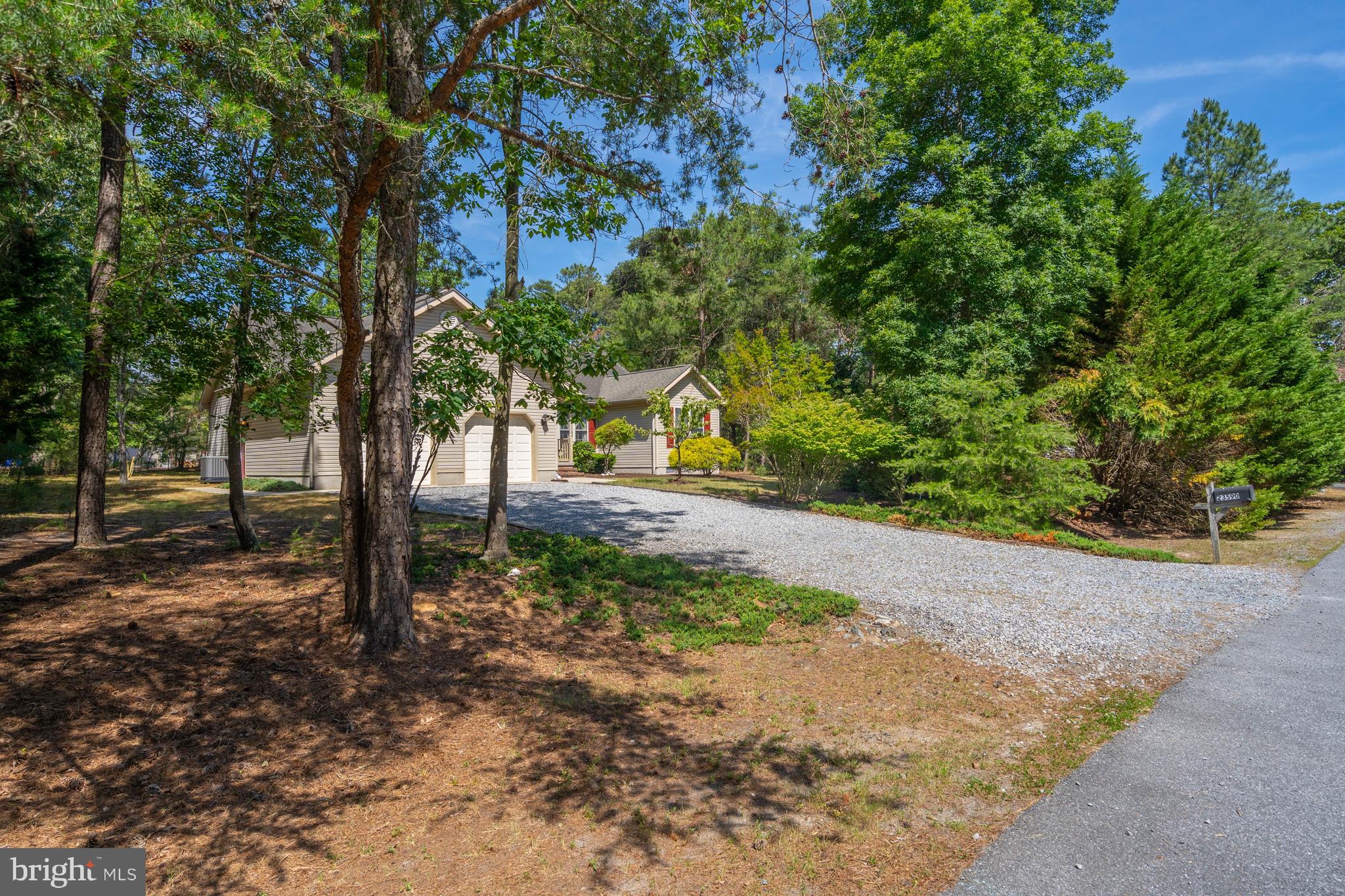 23590 HOLLY CIRCLE