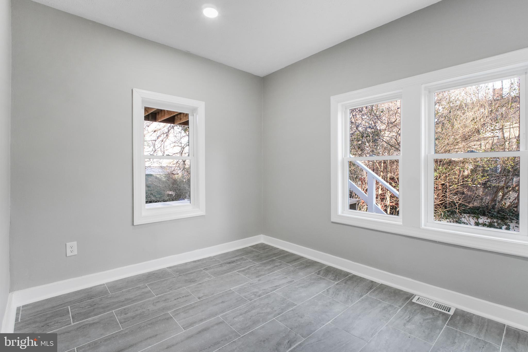 LURAY DOWNTOWN - Residential