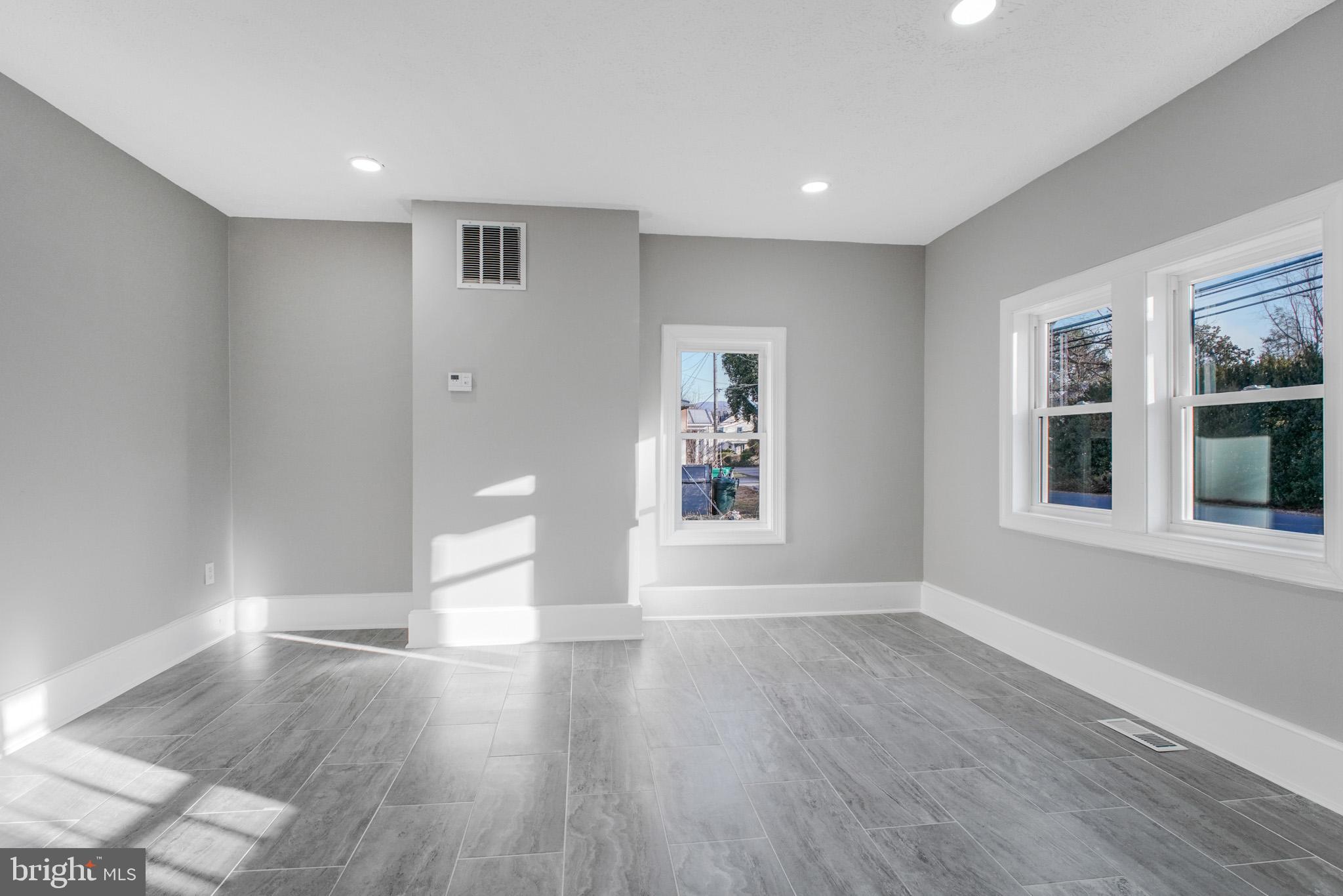 LURAY DOWNTOWN - Residential