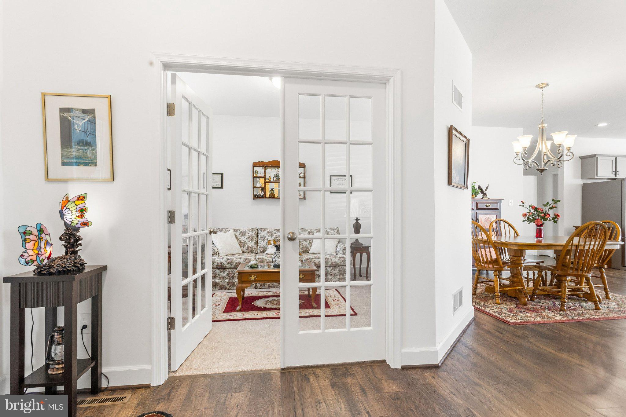 24 WHISPERING LANE