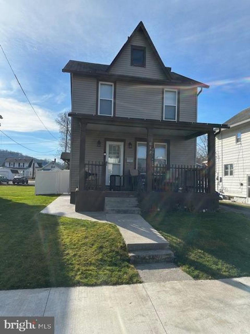 Beautiful updated home on the South End of town.   Almost everything in this home is new(er).  Large family room with separate dining area.   Large owners bedroom with a flex room that is presently being used for an office.  Could be an office, gym, private TV room, massive walk in  closet, too many options to list.  Stainless steel appliances in the kitchen.   The home has 2 full bathrooms and a main floor laundry area.  Brand new Central A/C, no ugly window units here.   All the windows have been replaced.   The front, side and rear sidewalk are all new.   Large cement patio in the rear and a shaded sitting area and a  shed for extra storage.  Home is beautifully adorned and well maintained.  Seller has LOMA Letter.