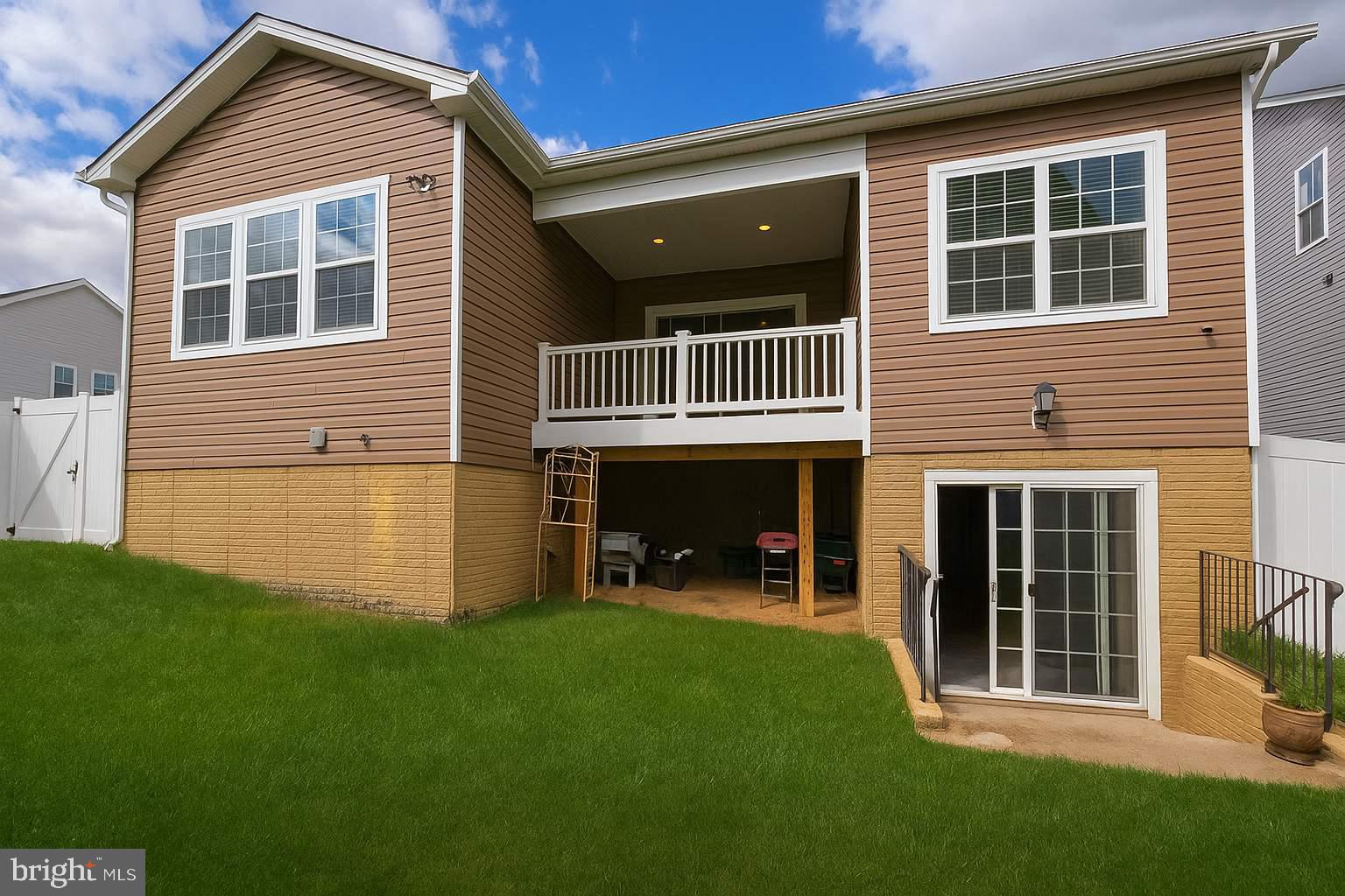 GLENEAGLES - Residential Lease