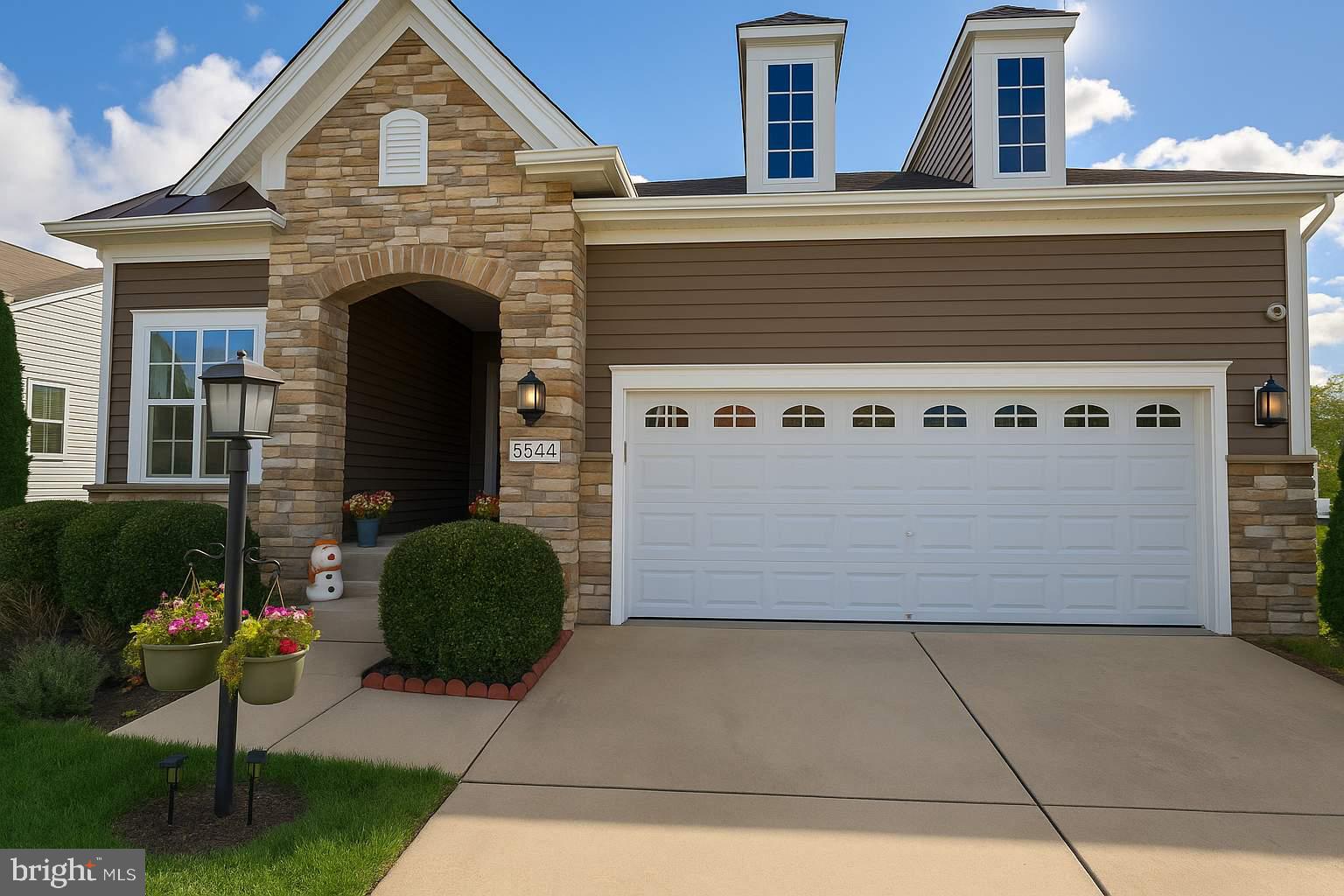 GLENEAGLES - Residential Lease