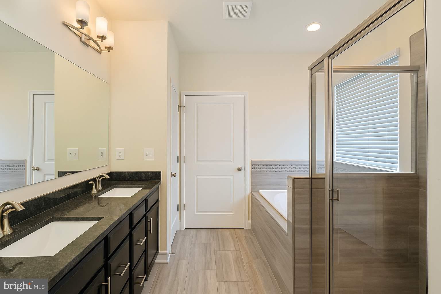 GLENEAGLES - Residential Lease