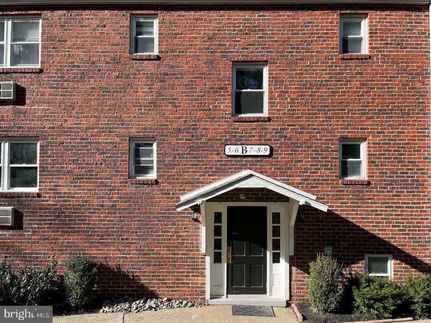 HILLTOP - Residential Lease