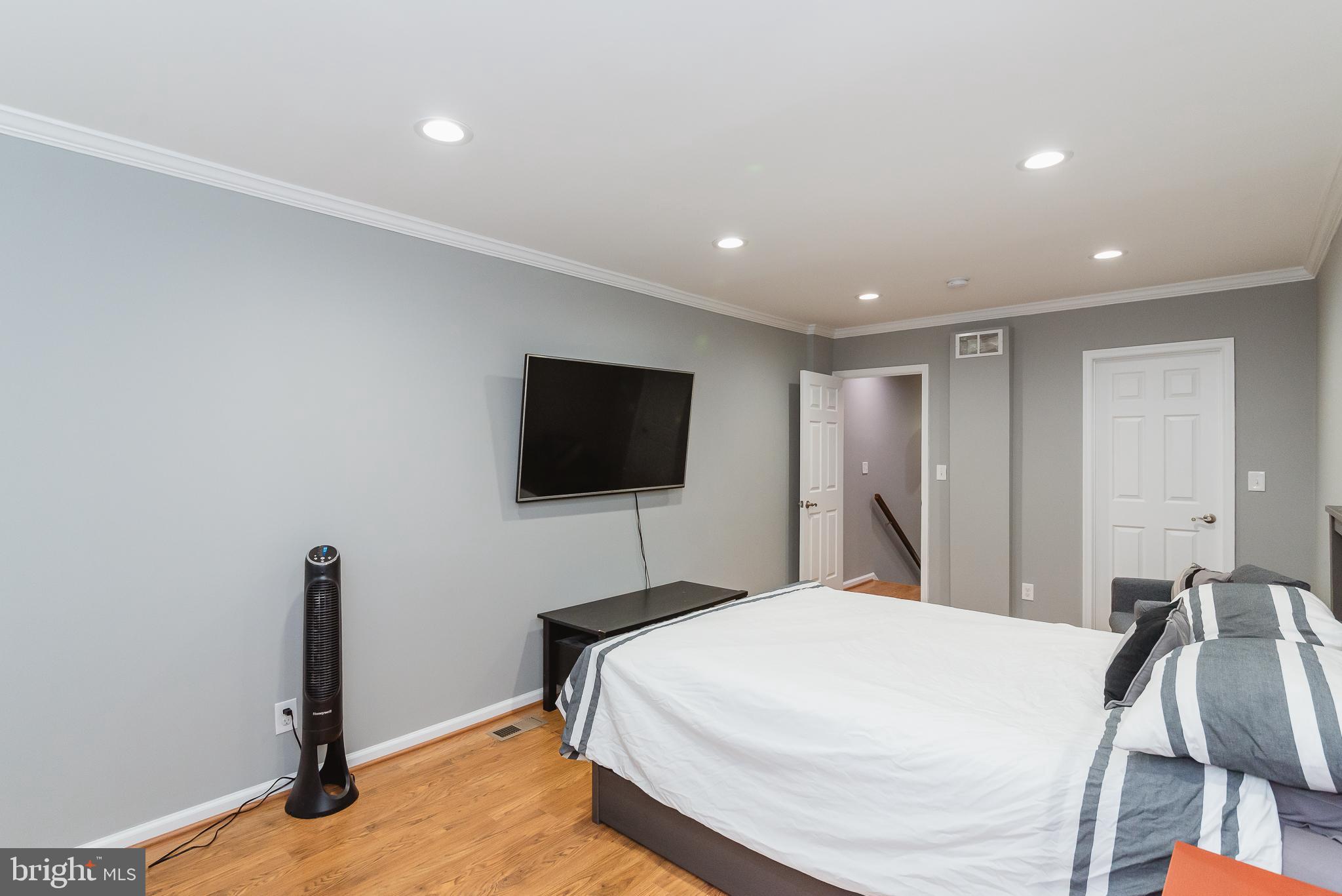 UPPER FELLS POINT - Residential