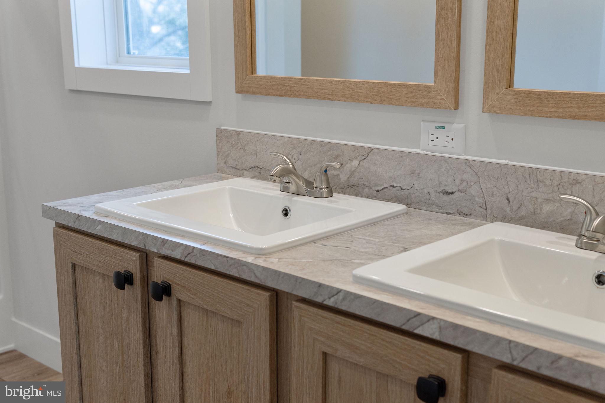 TOWN OF GORDONSVILLE - Residential