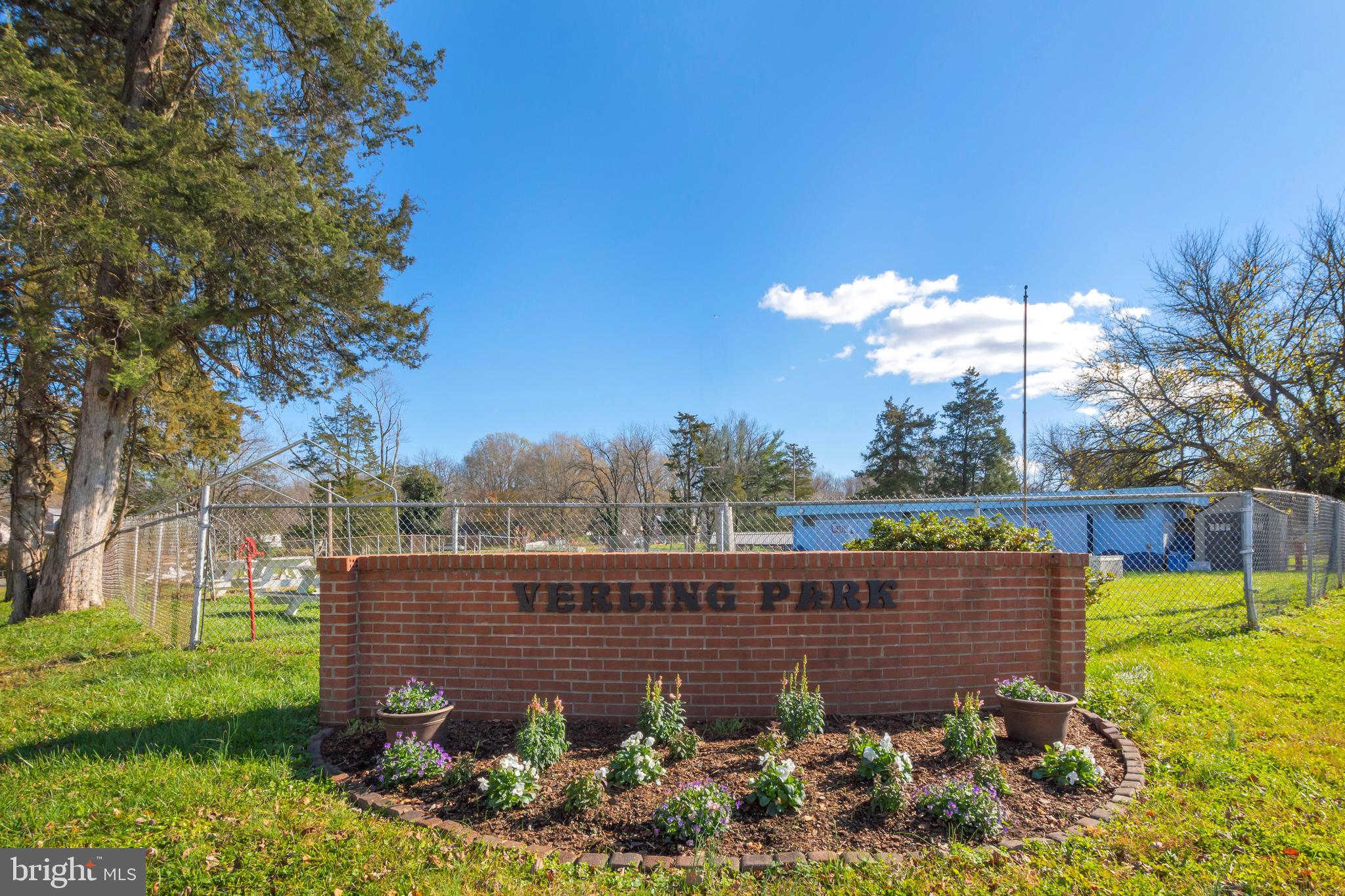 TOWN OF GORDONSVILLE - Residential