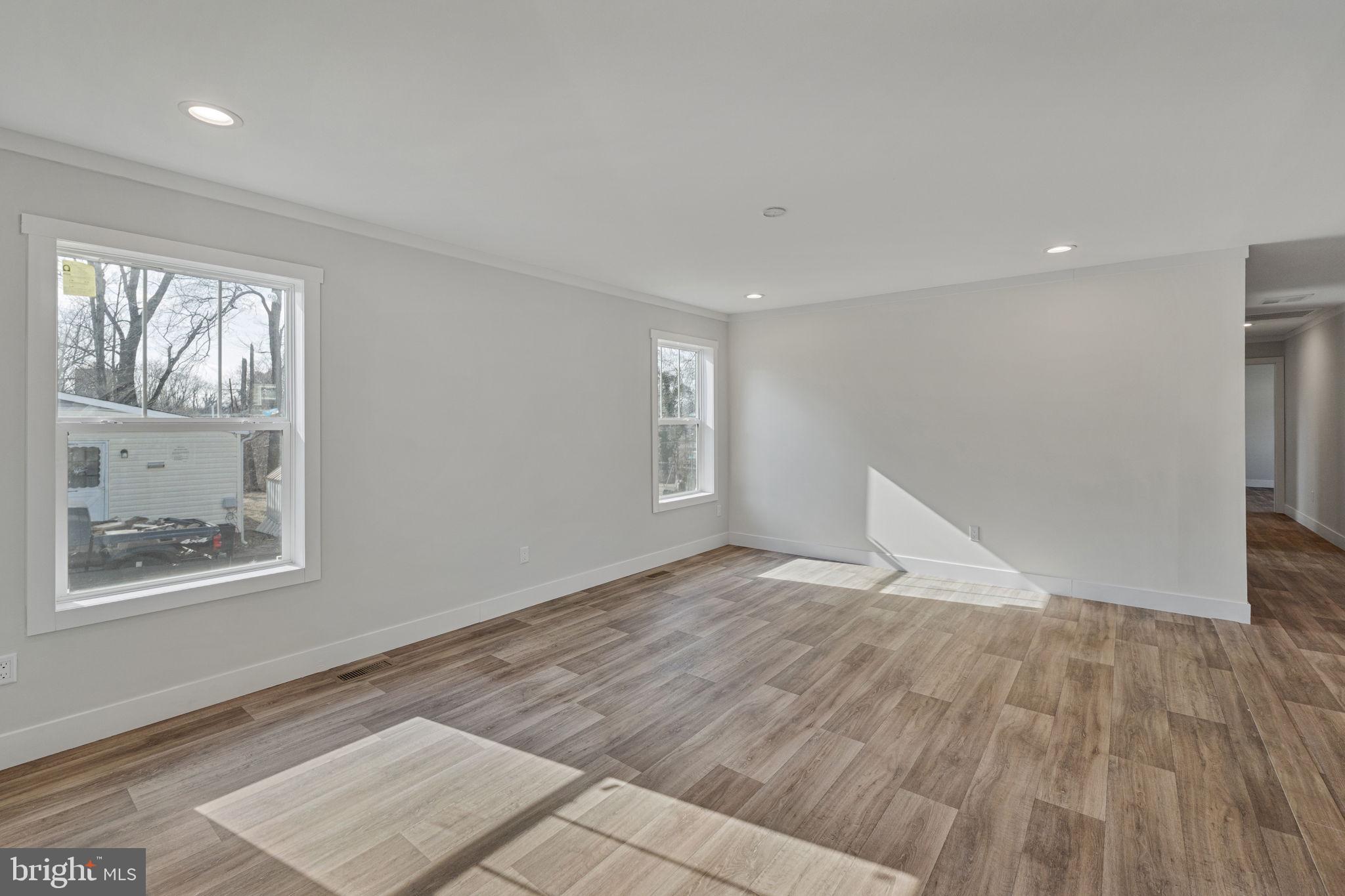 TOWN OF GORDONSVILLE - Residential