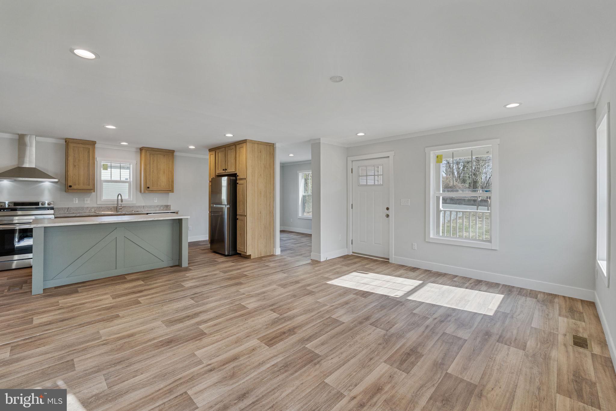 TOWN OF GORDONSVILLE - Residential