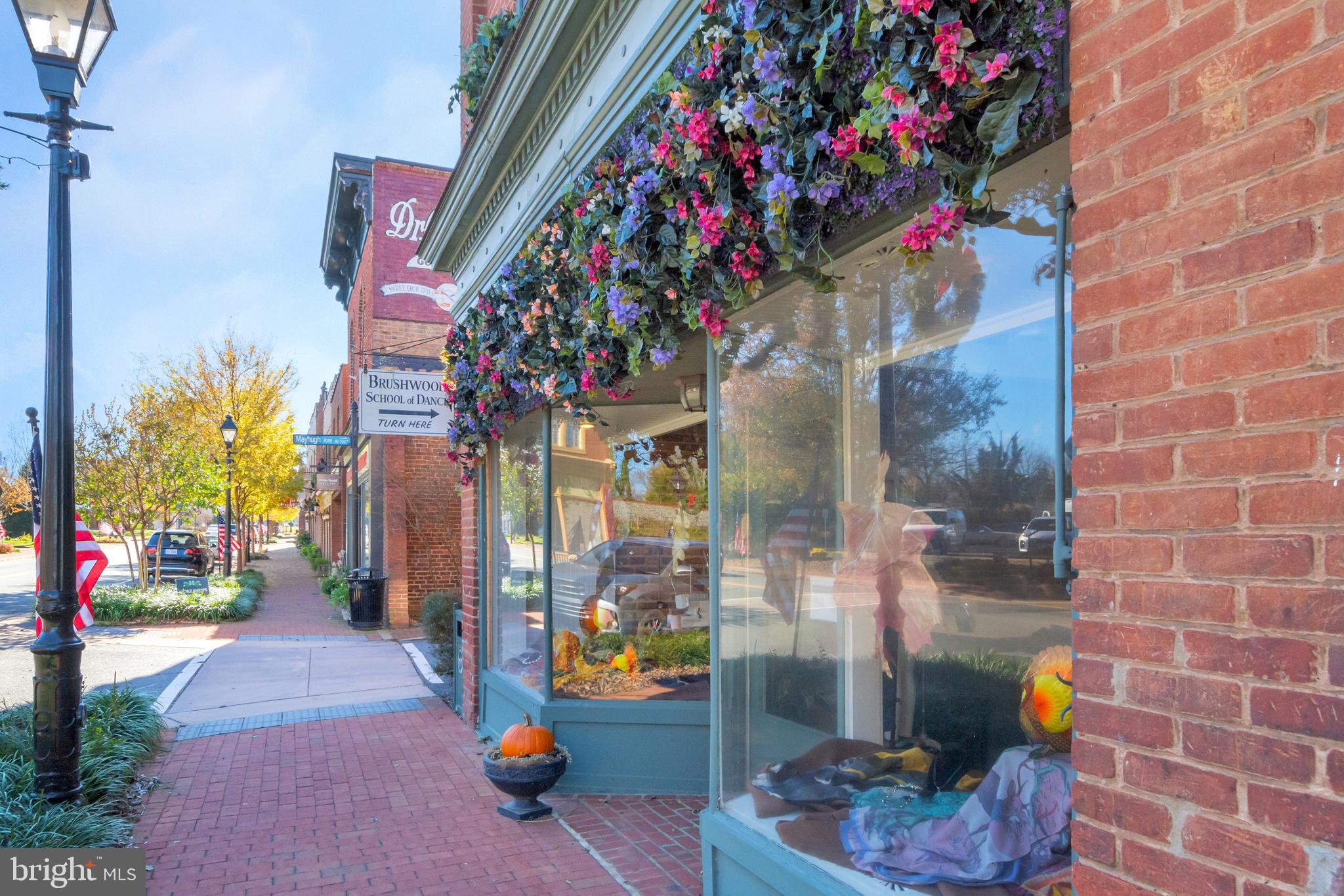 TOWN OF GORDONSVILLE - Residential