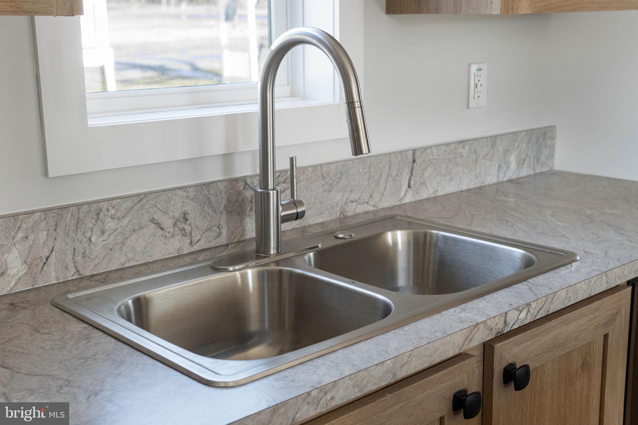 TOWN OF GORDONSVILLE - Residential