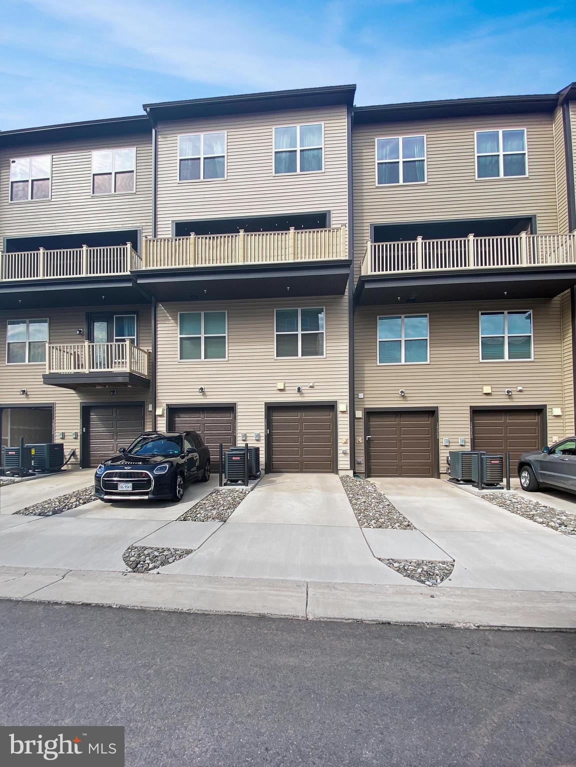 14344 YESLER AVENUE 5