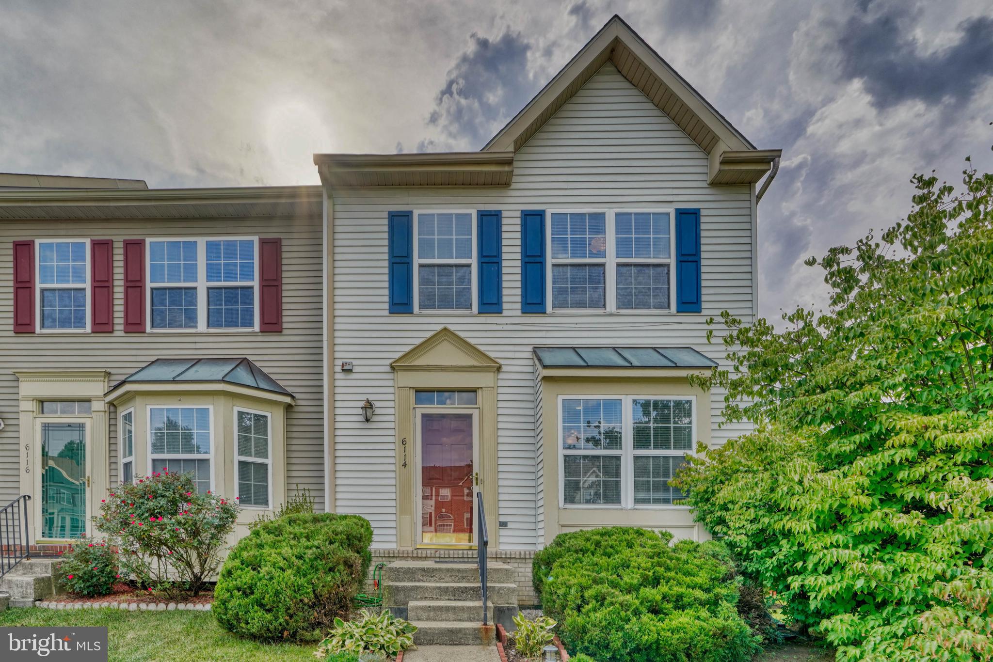 VILLAGE OF LONG REACH - Residential