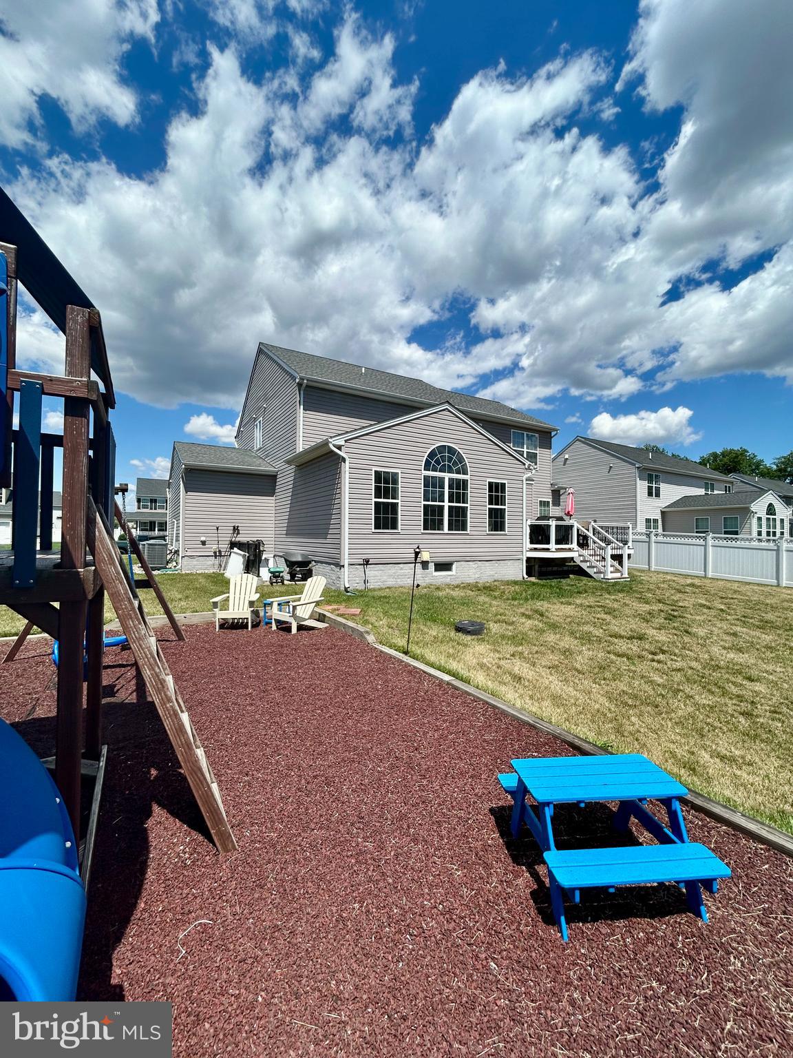 126 E BROOK DRIVE