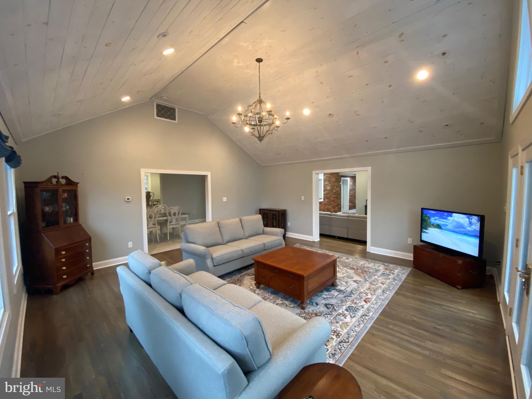 MONKTON - Residential Lease