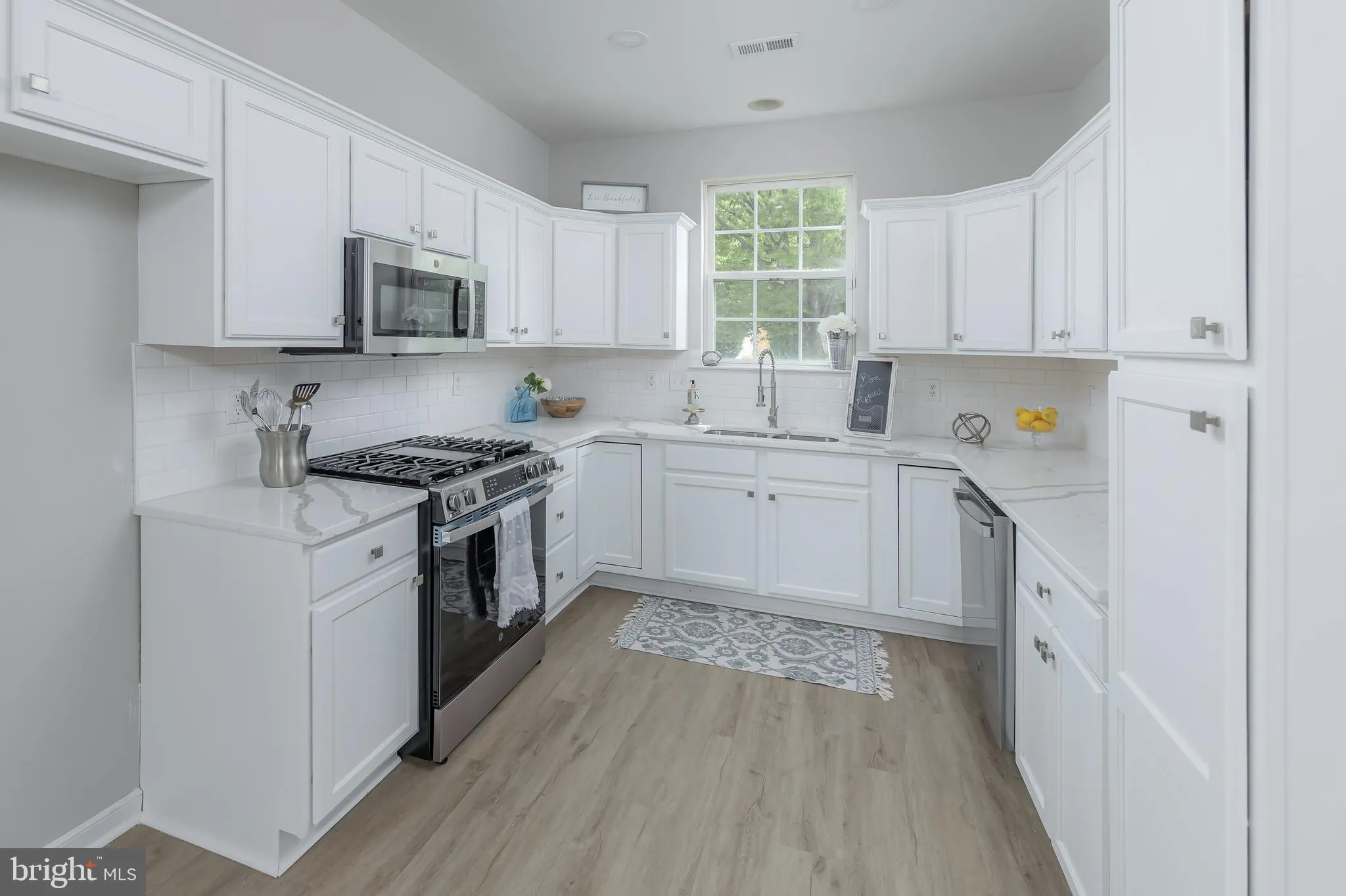 Deptford, New Jersey 08096, United States, 2 Bedrooms Bedrooms, ,2 BathroomsBathrooms,Residential,Pending,115126