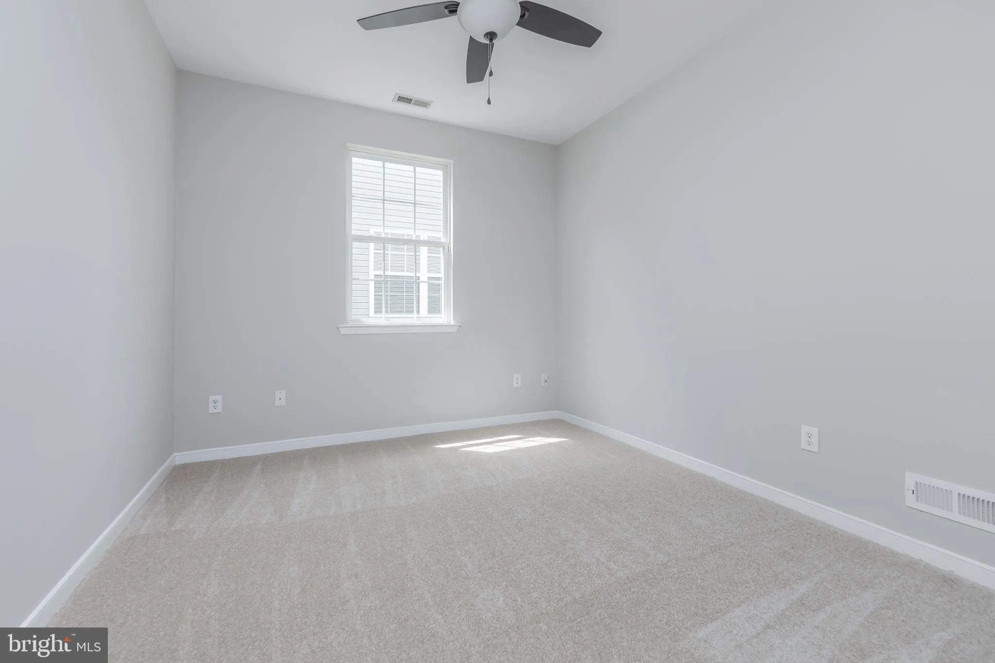 Deptford, New Jersey 08096, United States, 2 Bedrooms Bedrooms, ,2 BathroomsBathrooms,Residential,Pending,115126