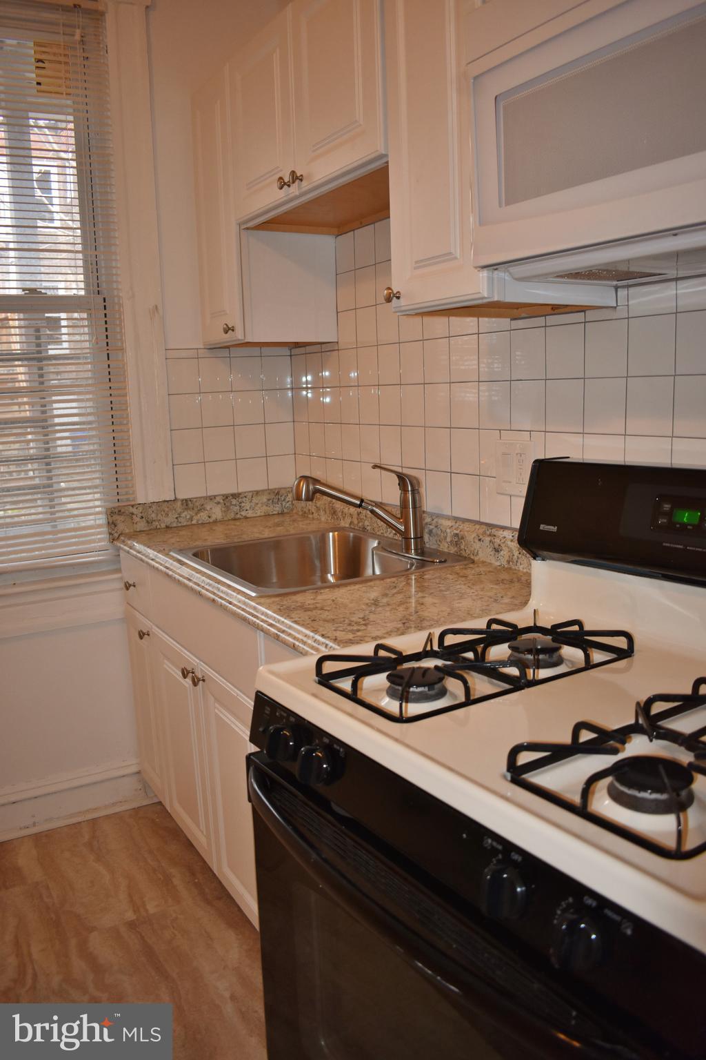 CHARLES VILLAGE - Residential Lease