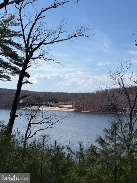 LAKE HOLIDAY ESTATES - Land