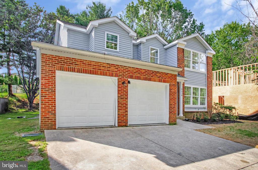 9538 MEADOWS FARM DRIVE