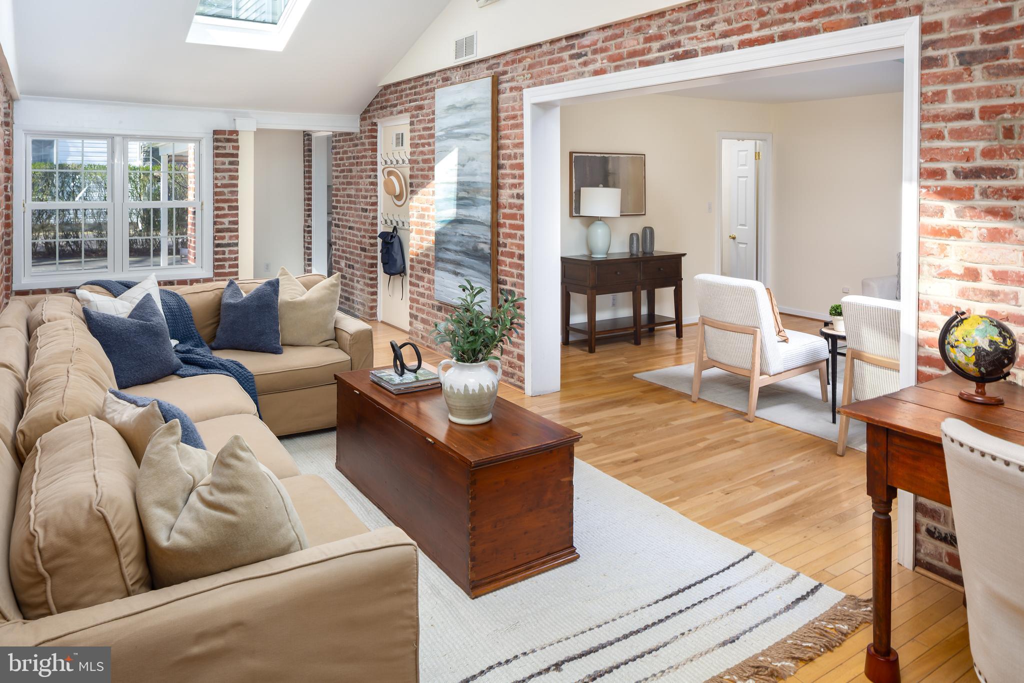 MERION GOLF MANOR - Residential