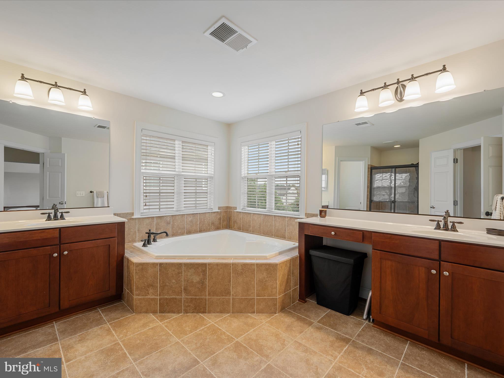 SNOWDEN BRIDGE - Residential