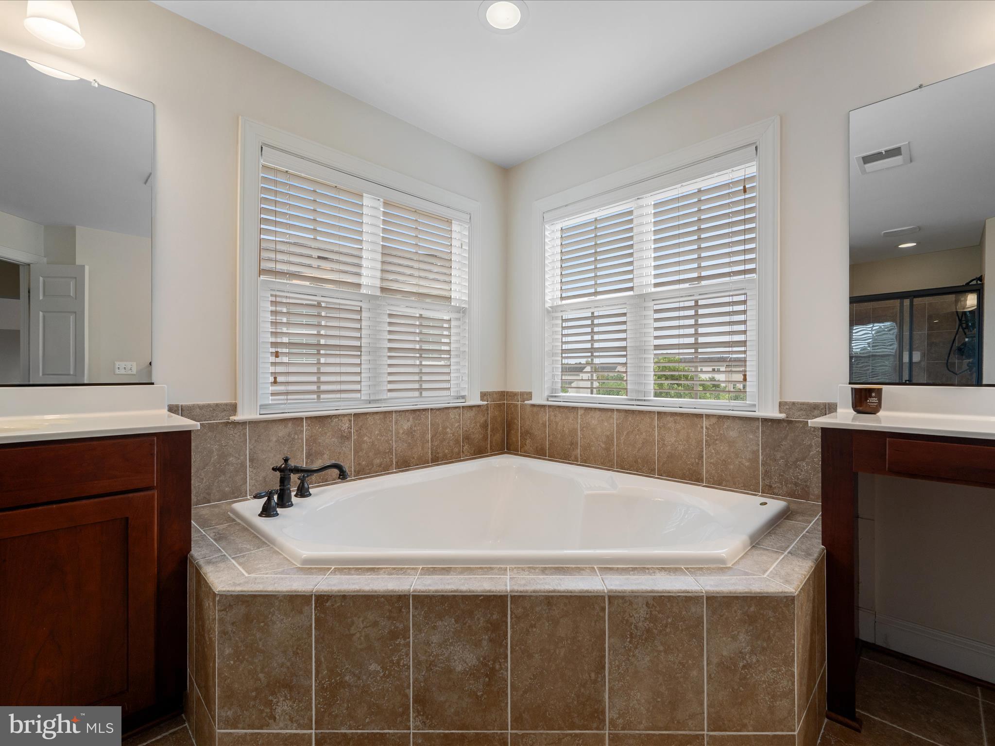 SNOWDEN BRIDGE - Residential